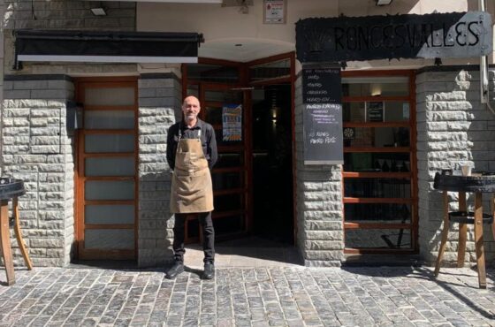 Bar Roncesvalles by Paco