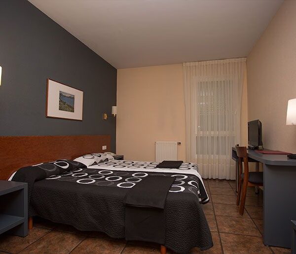 Hotel Restaurante Yerri